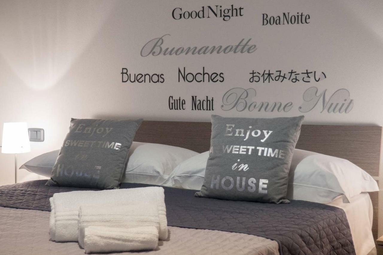 Ortaglia A2 Apartman Torri del Benaco Kültér fotó
