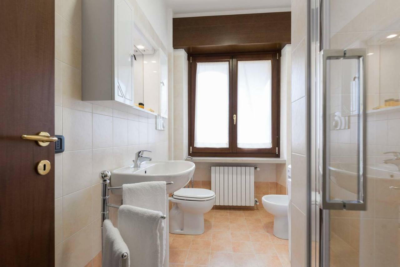 Ortaglia A2 Apartman Torri del Benaco Kültér fotó